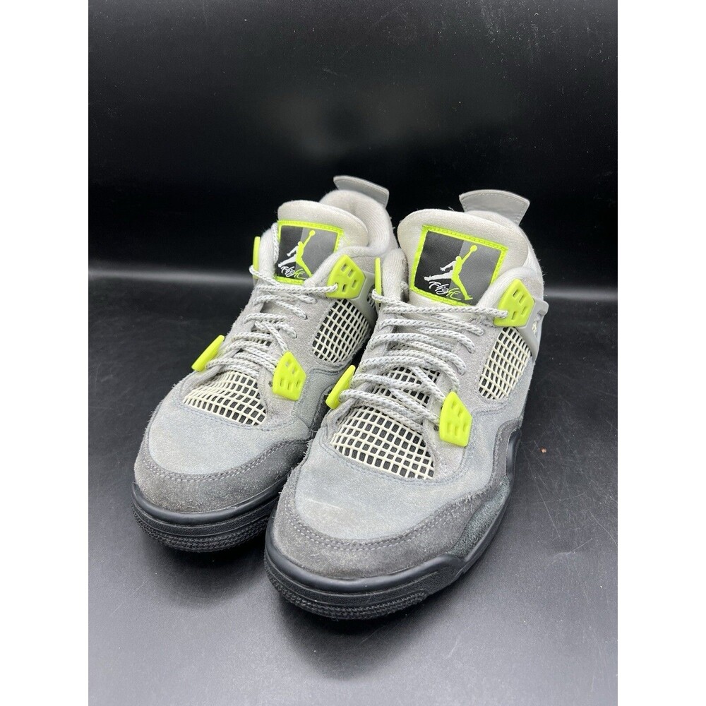 Air Jordan 4 Retro SE 'Neon 95' (GS) Size 5.5Y Women’s Size 7 (CT5343-007) USED